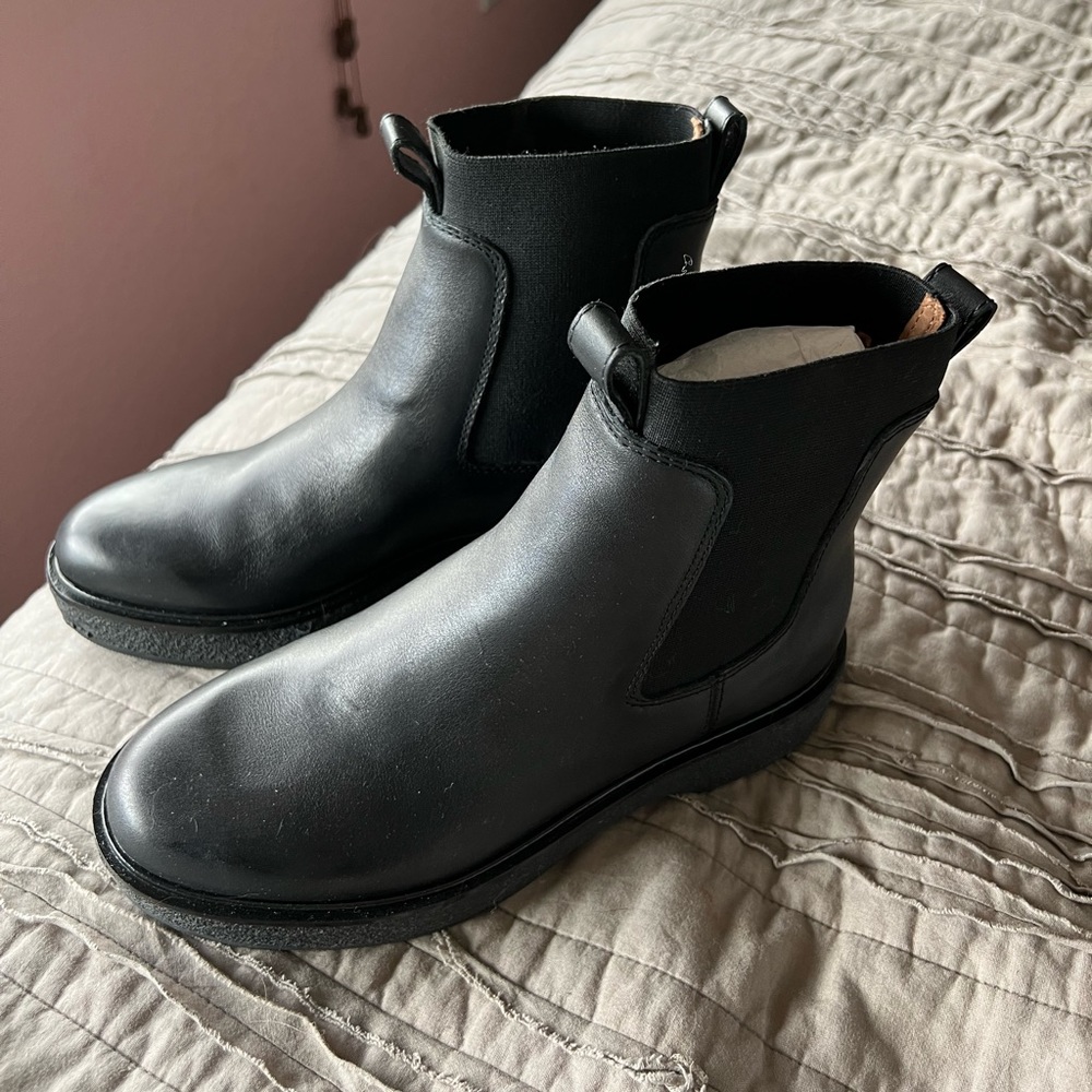 Madewell Camryn Chelsea Boot - never worn